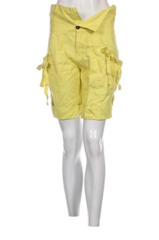 Γυναικείο κοντό παντελόνι Killah, Μέγεθος M, Χρώμα Κίτρινο, Τιμή 11,57 €