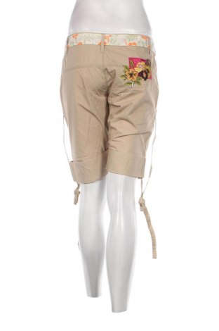 Pantaloni scurți de femei Killah, Mărime M, Culoare Bej, Preț 50,33 Lei