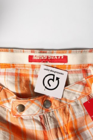Дамски къс панталон Miss Sixty, Размер M, Цвят Многоцветен, Цена 102,00 лв.