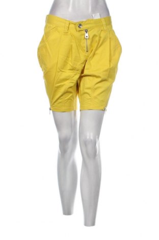 Γυναικείο κοντό παντελόνι Miss Sixty, Μέγεθος S, Χρώμα Κίτρινο, Τιμή 9,99 €