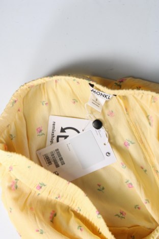 Γυναικείο κοντό παντελόνι Monki, Μέγεθος S, Χρώμα Κίτρινο, Τιμή 5,34 €