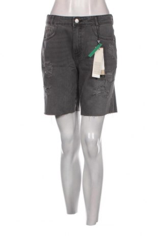 Γυναικείο κοντό παντελόνι Noisy May, Μέγεθος S, Χρώμα Γκρί, Τιμή 7,83 €