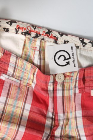 Дамски къс панталон Pepe Jeans, Размер S, Цвят Многоцветен, Цена 102,00 лв.