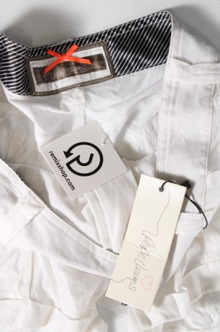 Γυναικείο κοντό παντελόνι Pepe Jeans, Μέγεθος L, Χρώμα Λευκό, Τιμή 52,58 €