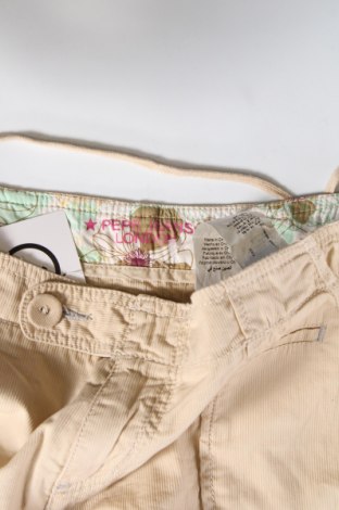 Pantaloni scurți de femei Pepe Jeans, Mărime S, Culoare Bej, Preț 36,91 Lei