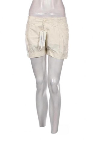 Дамски къс панталон Pepe Jeans, Размер M, Цвят Екрю, Цена 22,44 лв.