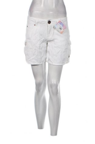 Дамски къс панталон Pepe Jeans, Размер S, Цвят Бял, Цена 20,40 лв.