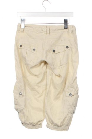 Дамски къс панталон Pepe Jeans, Размер M, Цвят Жълт, Цена 10,20 лв.