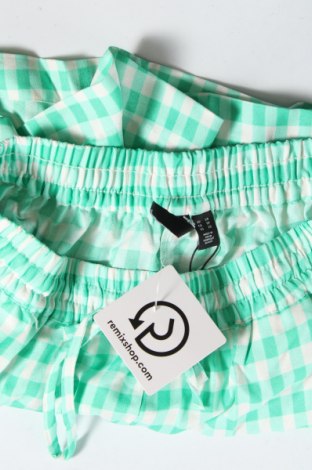 Pantaloni scurți de femei Pieces, Mărime XS, Culoare Verde, Preț 35,53 Lei