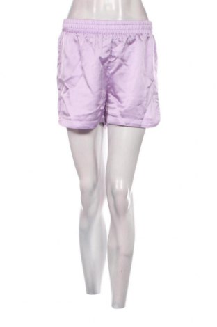 Дамски къс панталон Public Desire, Размер S, Цвят Лилав, Цена 6,82 лв.