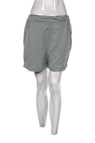 Γυναικείο κοντό παντελόνι Pure, Μέγεθος L, Χρώμα Πράσινο, Τιμή 5,27 €