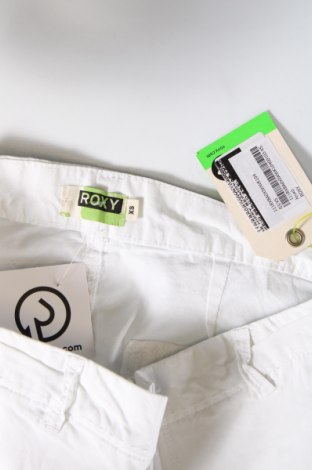 Γυναικείο κοντό παντελόνι Roxy, Μέγεθος XS, Χρώμα Λευκό, Τιμή 10,02 €