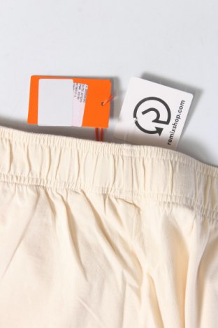 Γυναικείο κοντό παντελόνι Superdry, Μέγεθος S, Χρώμα Εκρού, Τιμή 15,42 €