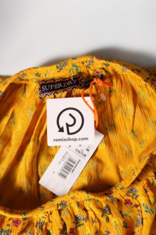 Γυναικείο κοντό παντελόνι Superdry, Μέγεθος M, Χρώμα Κίτρινο, Τιμή 9,46 €