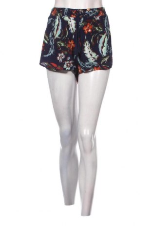 Γυναικείο κοντό παντελόνι Superdry, Μέγεθος L, Χρώμα Πολύχρωμο, Τιμή 6,66 €