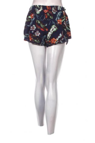 Дамски къс панталон Superdry, Размер M, Цвят Многоцветен, Цена 10,88 лв.