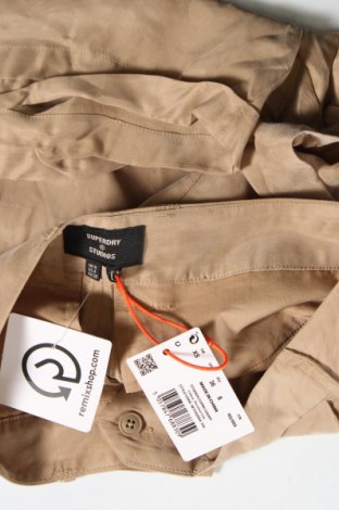 Дамски къс панталон Superdry, Размер XS, Цвят Бежов, Цена 19,04 лв.