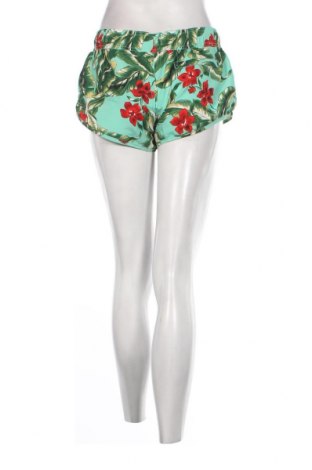 Γυναικείο κοντό παντελόνι Superdry, Μέγεθος M, Χρώμα Πολύχρωμο, Τιμή 35,05 €
