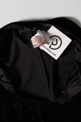 Γυναικείο κοντό παντελόνι Tezenis, Μέγεθος M, Χρώμα Μαύρο, Τιμή 3,64 €