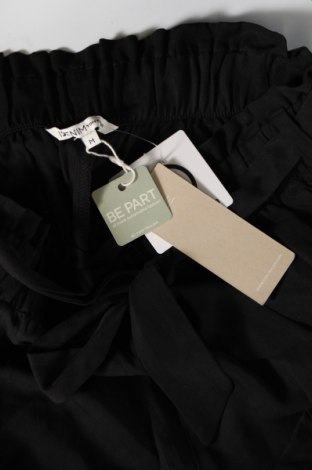 Дамски къс панталон Tom Tailor, Размер M, Цвят Черен, Цена 18,72 лв.