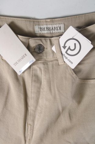 Дамски къс панталон Trussardi, Размер XS, Цвят Бежов, Цена 136,00 лв.