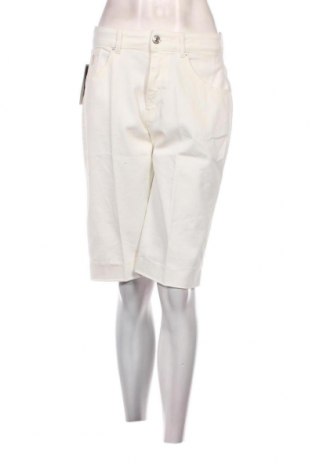 Дамски къс панталон Trussardi, Размер S, Цвят Бял, Цена 34,00 лв.