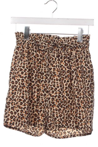 Дамски къс панталон Wednesday's Girl, Размер XS, Цвят Многоцветен, Цена 13,68 лв.