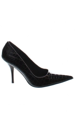 Дамски обувки BCBG Max Azria, Размер 37, Цвят Кафяв, Цена 54,39 лв.