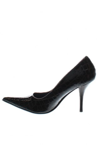 Дамски обувки BCBG Max Azria, Размер 37, Цвят Кафяв, Цена 157,99 лв.