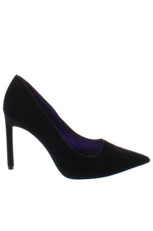 Дамски обувки Bershka, Размер 38, Цвят Черен, Цена 25,35 лв.