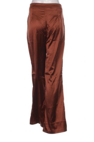 Дамски панталон Femme Luxe, Размер M, Цвят Кафяв, Цена 46,00 лв.
