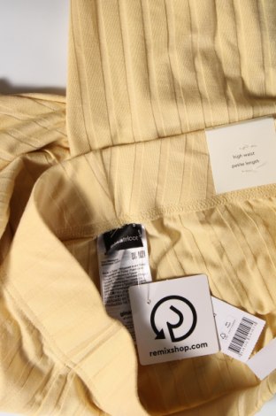 Дамски панталон Gina Tricot, Размер S, Цвят Екрю, Цена 15,12 лв.