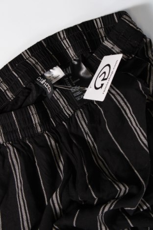 Dámské kalhoty  H&M Divided, Velikost XS, Barva Černá, Cena  367,00 Kč