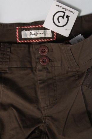 Дамски панталон Pepe Jeans, Размер XS, Цвят Бежов, Цена 32,12 лв.