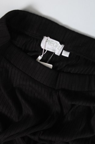Γυναικείο παντελόνι Pieces, Μέγεθος XS, Χρώμα Μαύρο, Τιμή 6,96 €