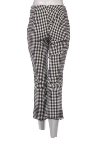 Γυναικείο παντελόνι Pull&Bear, Μέγεθος M, Χρώμα Πολύχρωμο, Τιμή 3,23 €