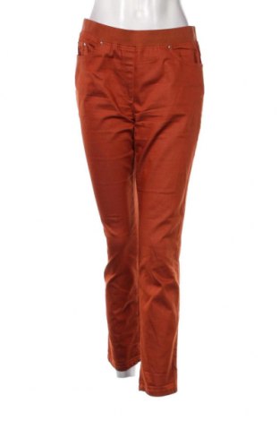 Дамски панталон Raphaela By Brax, Размер M, Цвят Кафяв, Цена 6,86 лв.