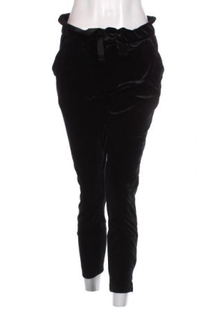Dámské kalhoty  VILA, Velikost S, Barva Černá, Cena  319,00 Kč