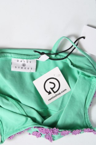 Γυναικείο αμάνικο μπλουζάκι Daisy Street, Μέγεθος XS, Χρώμα Πράσινο, Τιμή 5,73 €