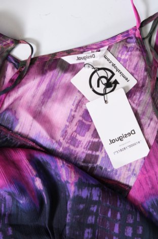 Γυναικείο αμάνικο μπλουζάκι Desigual, Μέγεθος L, Χρώμα Πολύχρωμο, Τιμή 29,90 €