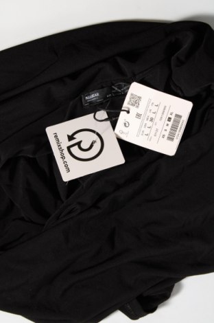 Γυναικείο αμάνικο μπλουζάκι Pull&Bear, Μέγεθος L, Χρώμα Μαύρο, Τιμή 10,82 €