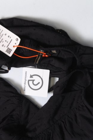 Γυναικείο αμάνικο μπλουζάκι Superdry, Μέγεθος M, Χρώμα Μαύρο, Τιμή 15,46 €