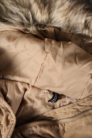 Dámska bunda  H&M Divided, Veľkosť L, Farba Béžová, Cena  21,83 €