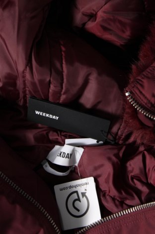 Γυναικείο μπουφάν Weekday, Μέγεθος XS, Χρώμα Κόκκινο, Τιμή 12,05 €