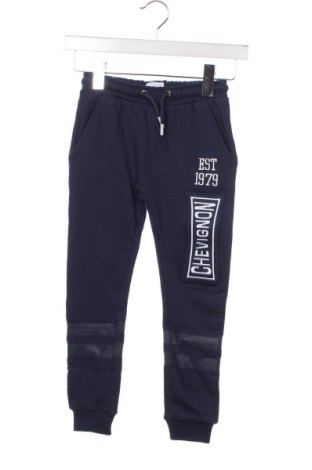 Pantaloni de trening, pentru copii Chevignon, Mărime 7-8y/ 128-134 cm, Culoare Albastru, Preț 247,50 Lei