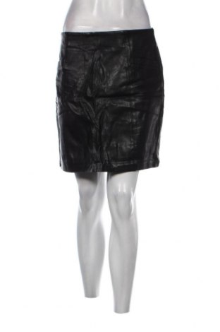 Kožená sukně  New Look, Velikost M, Barva Černá, Cena  69,00 Kč
