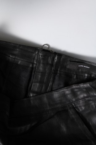 Δερμάτινη φούστα Vero Moda, Μέγεθος M, Χρώμα Μαύρο, Τιμή 1,73 €