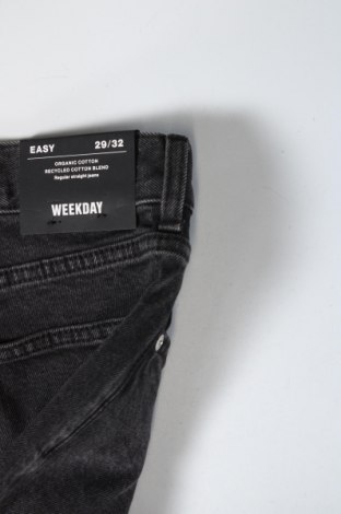 Herren Jeans Weekday, Größe S, Farbe Grau, Preis 4,28 €