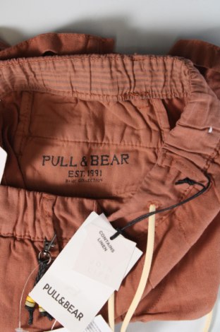 Pantaloni scurți de bărbați Pull&Bear, Mărime S, Culoare Maro, Preț 131,58 Lei
