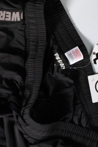 Ανδρικό κοντό παντελόνι Urban Threads, Μέγεθος XL, Χρώμα Μαύρο, Τιμή 6,87 €